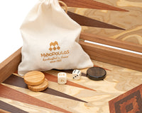Juego de Backgammon de lujo en madera de olivo burl de Manopoulos con cubiletes de backgammon de madera de lujo