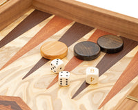 Juego de Backgammon de lujo en madera de olivo burl de Manopoulos con cubiletes de backgammon de madera de lujo