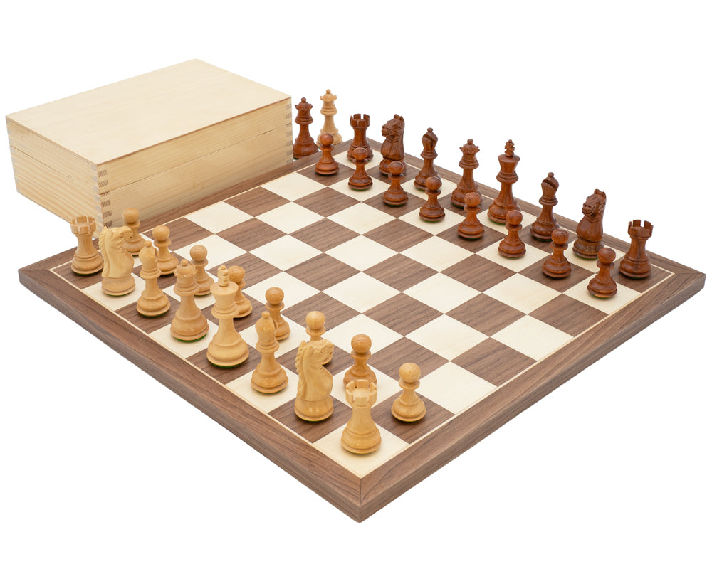 Juego de ajedrez de torneo «Caballo Feroz»