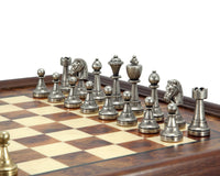 Finnesburg — Juego de ajedrez tradicional en latón y madera de brezo