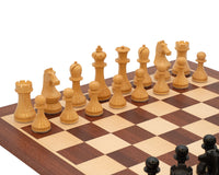 Juego de ajedrez del Campeonato Mundial de Ajedrez, reloj y estuche de madera