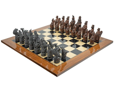 El gran juego de ajedrez Berkeley Chess Royal Beasts de metal y palisandro