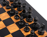 Juego de ajedrez Staunton Deluxe en negro y oliva de Rechapados Ferrer con estuche