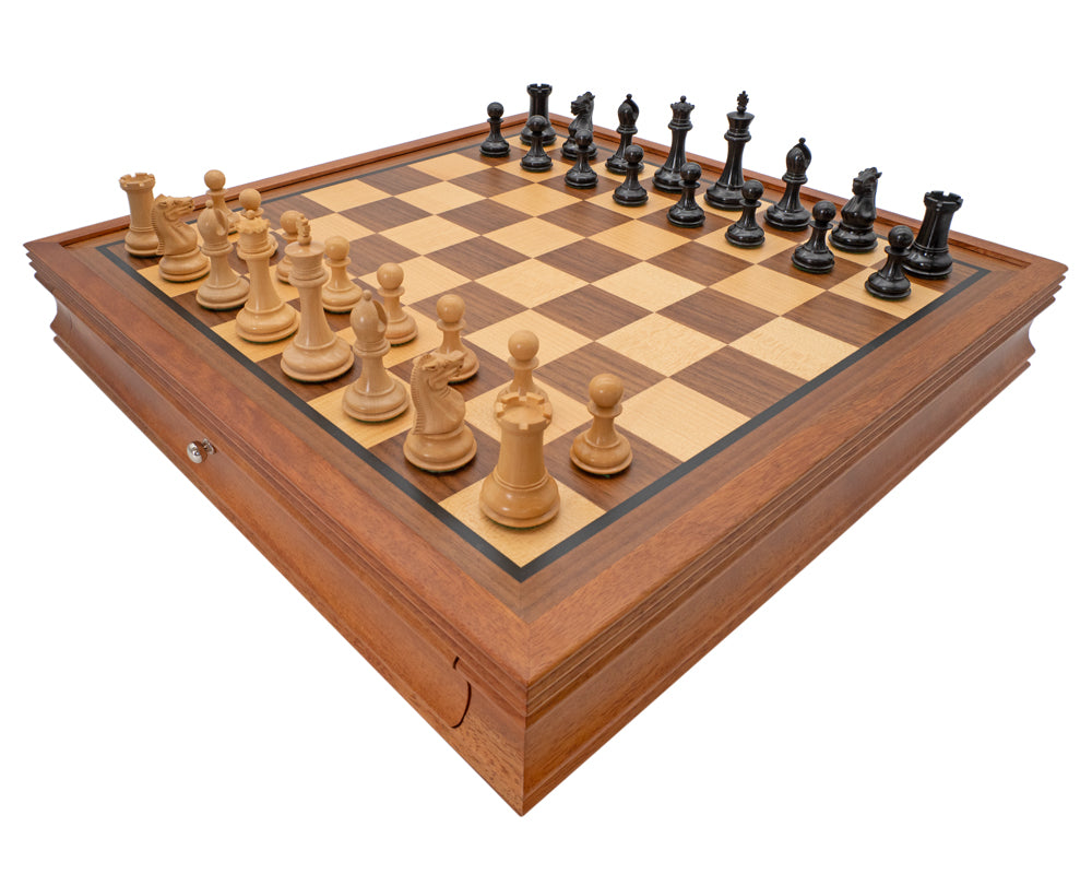 Juego de ajedrez Sovereign de ébano y caoba con armario de lujo